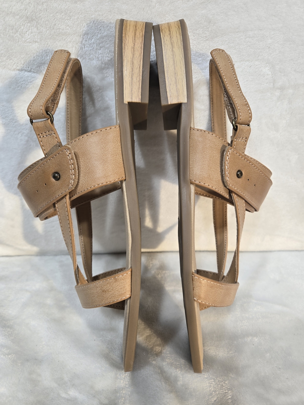 FRYE AND CO. Tan Strappy Toe-Loop Slingback Sandals - Picture 5 of 10